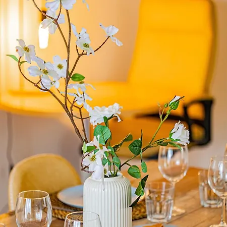 Le 28 C Chouette 아파트